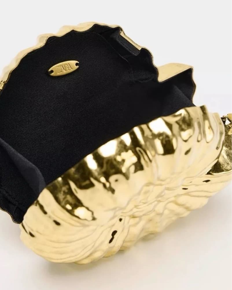 NWOT Zara Gold Shell Clutch Purse - Image 3