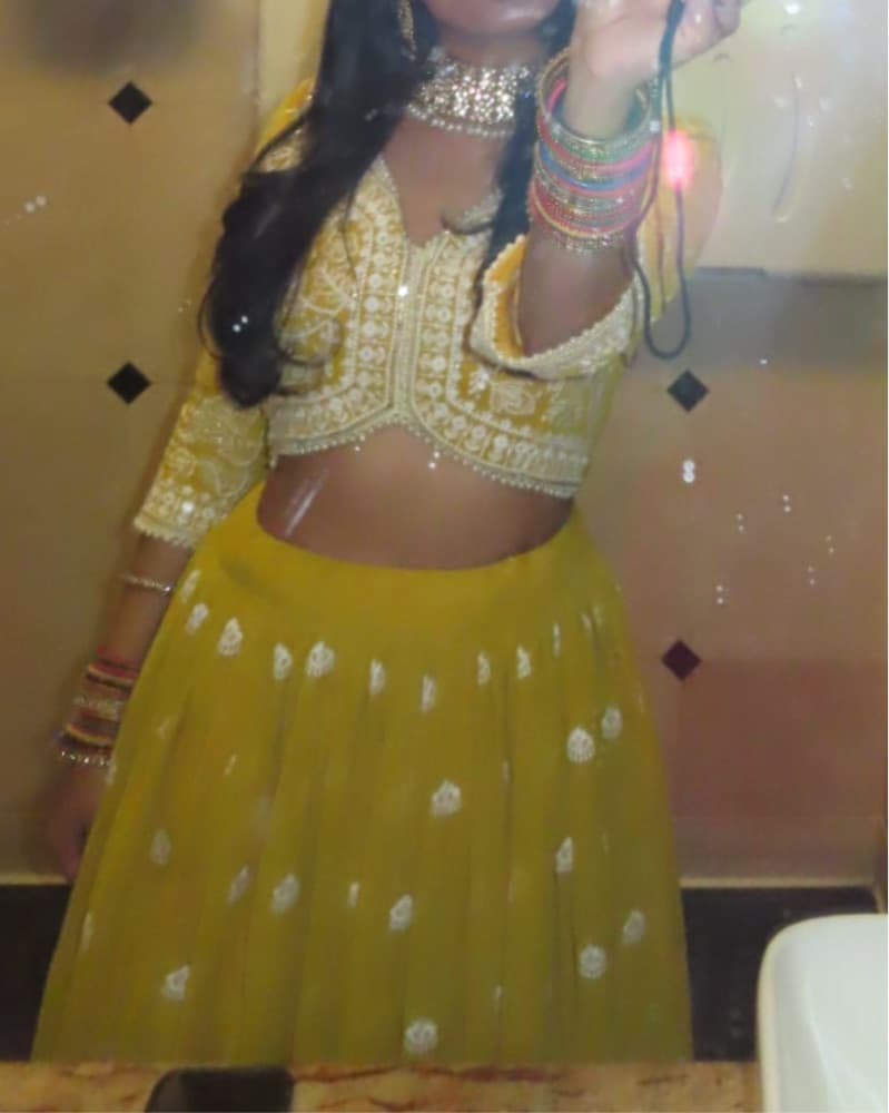Chartreuse Lehenga - Image 4