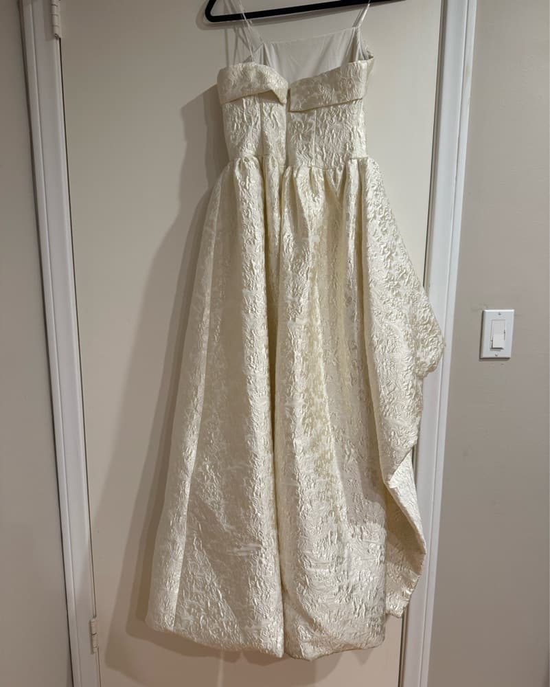 Elliatt Galadirel Strapless Dress - Image 6