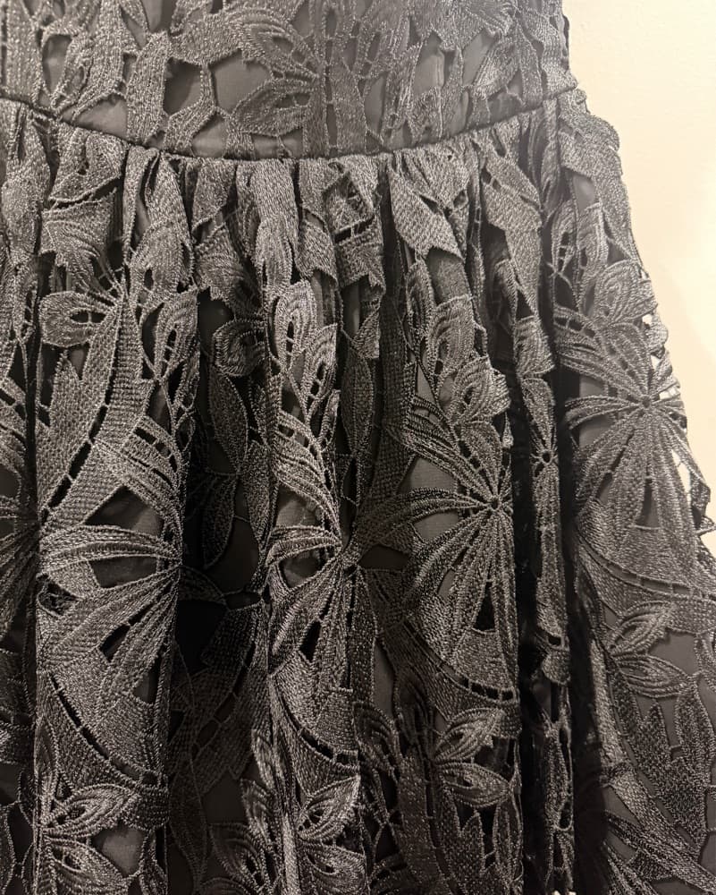 Alice+olivia strapless lace midi dress - Image 3