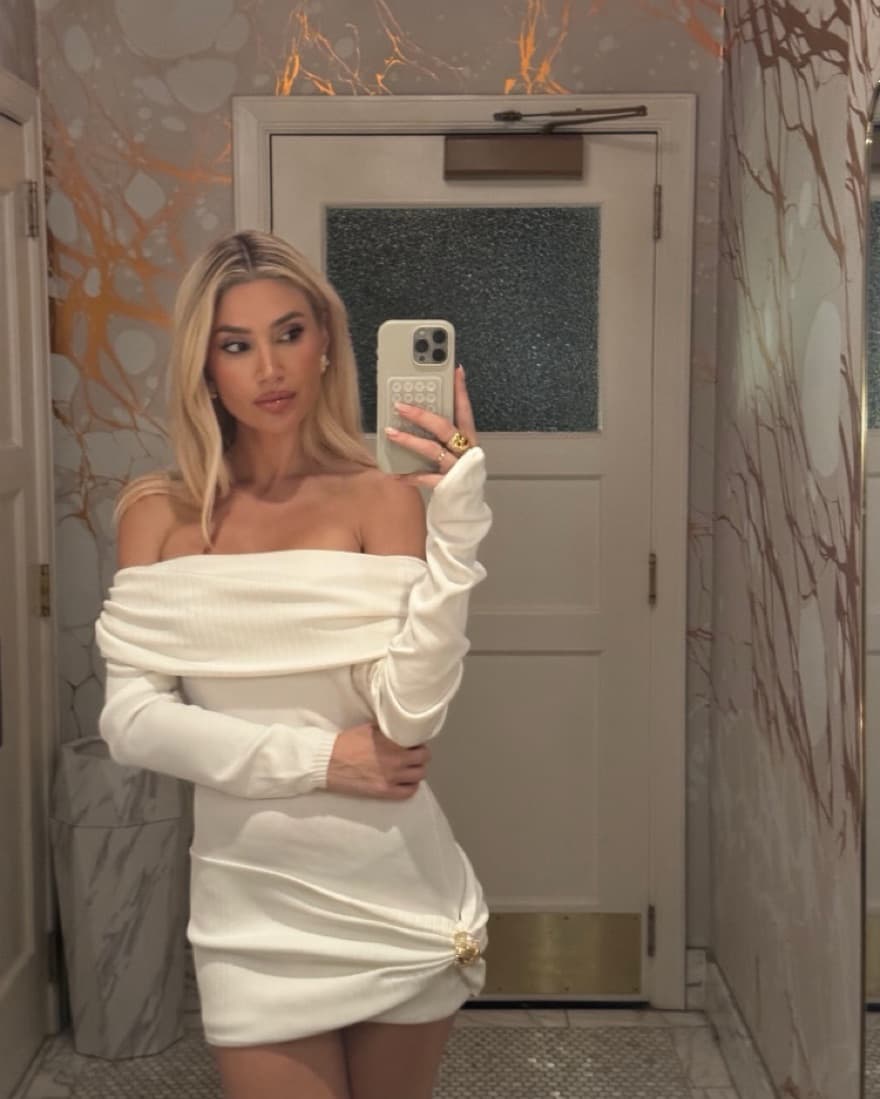 Nana Jacqueline White Mini Dress - Image 2