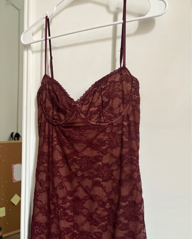 House Of CB Lace Dress - Image 4