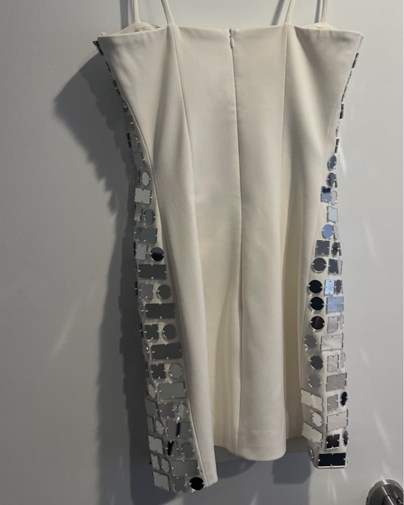 ila Bridal Dress - Hand Stitched Mirrors - Image 4