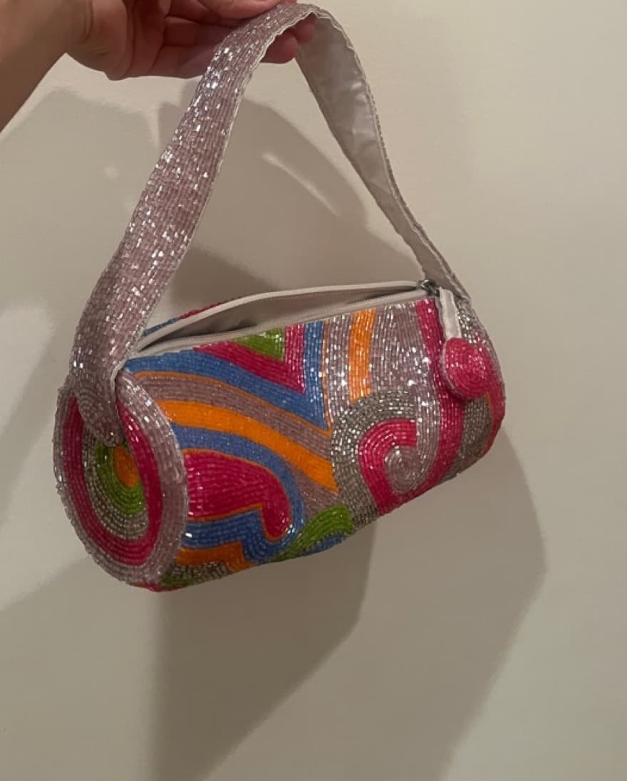 Beaded bag - Image 1