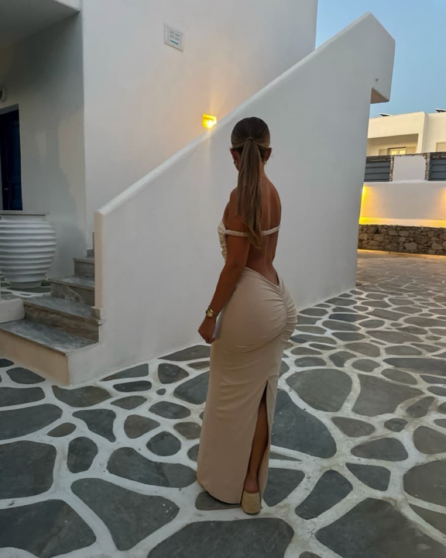Backless Maxi Dress - Image 1