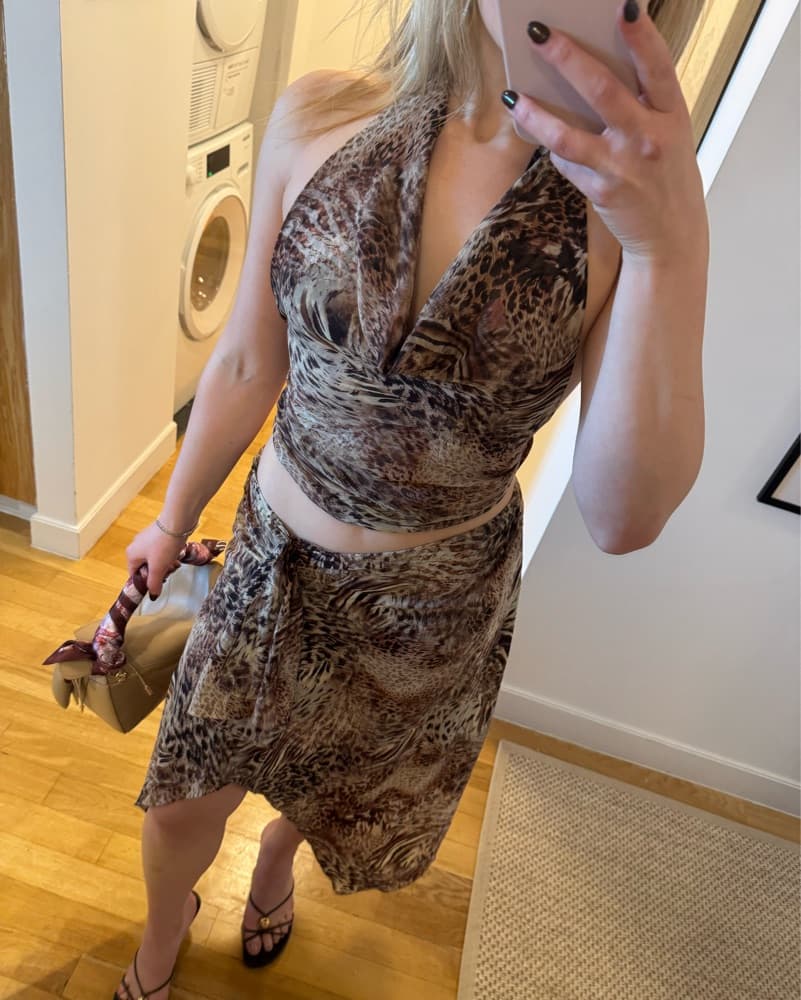 Chic Leopard Print Halter Midi Dress - Image 4