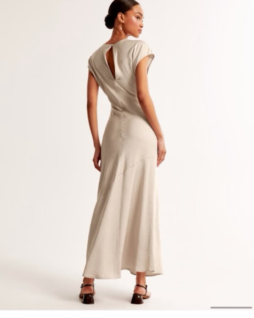Short Sleeve Satin Maxi Dress - Image 3