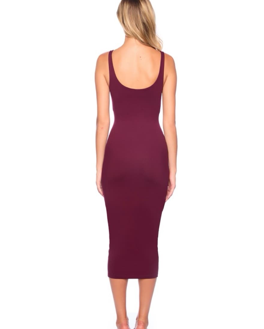 Sleek Burgundy Midi Dress - Image 1