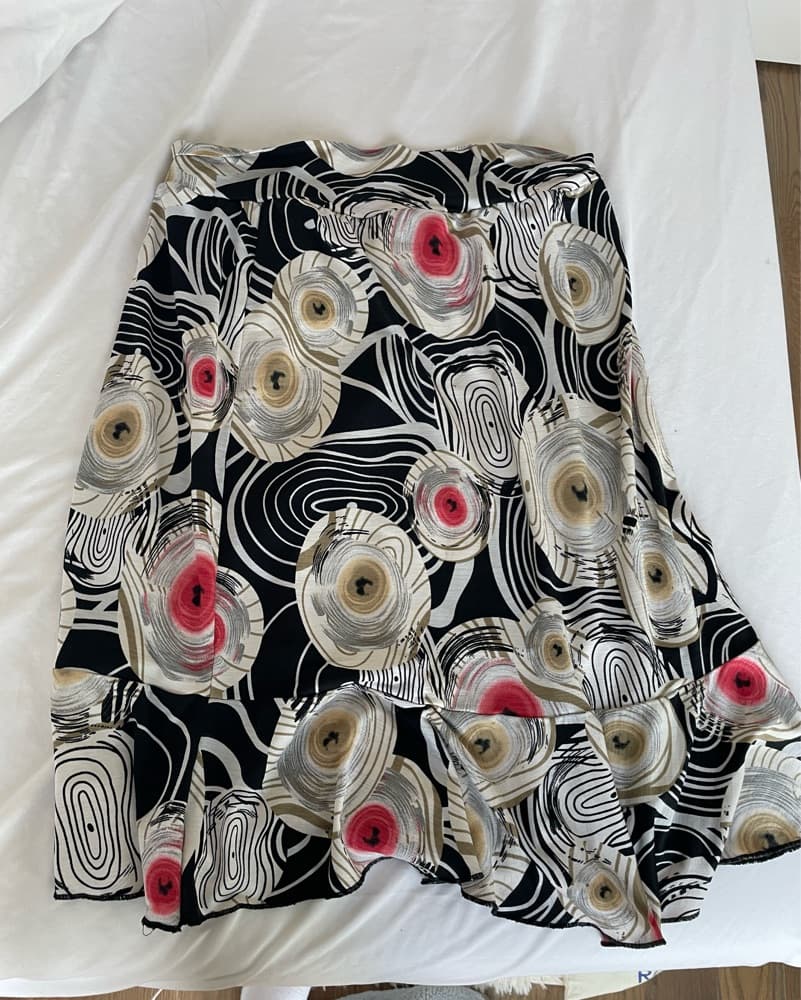 Fun Printed Vintage Skirt - Image 2