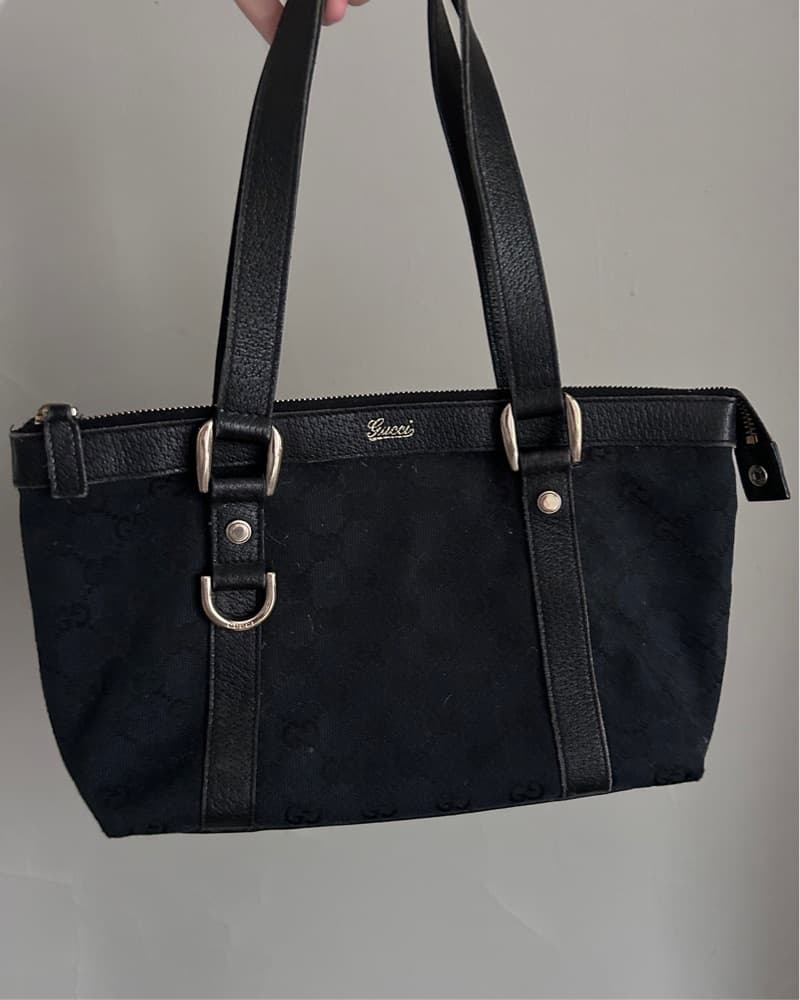 Gucci Abbey Mini Black Purse - Image 1