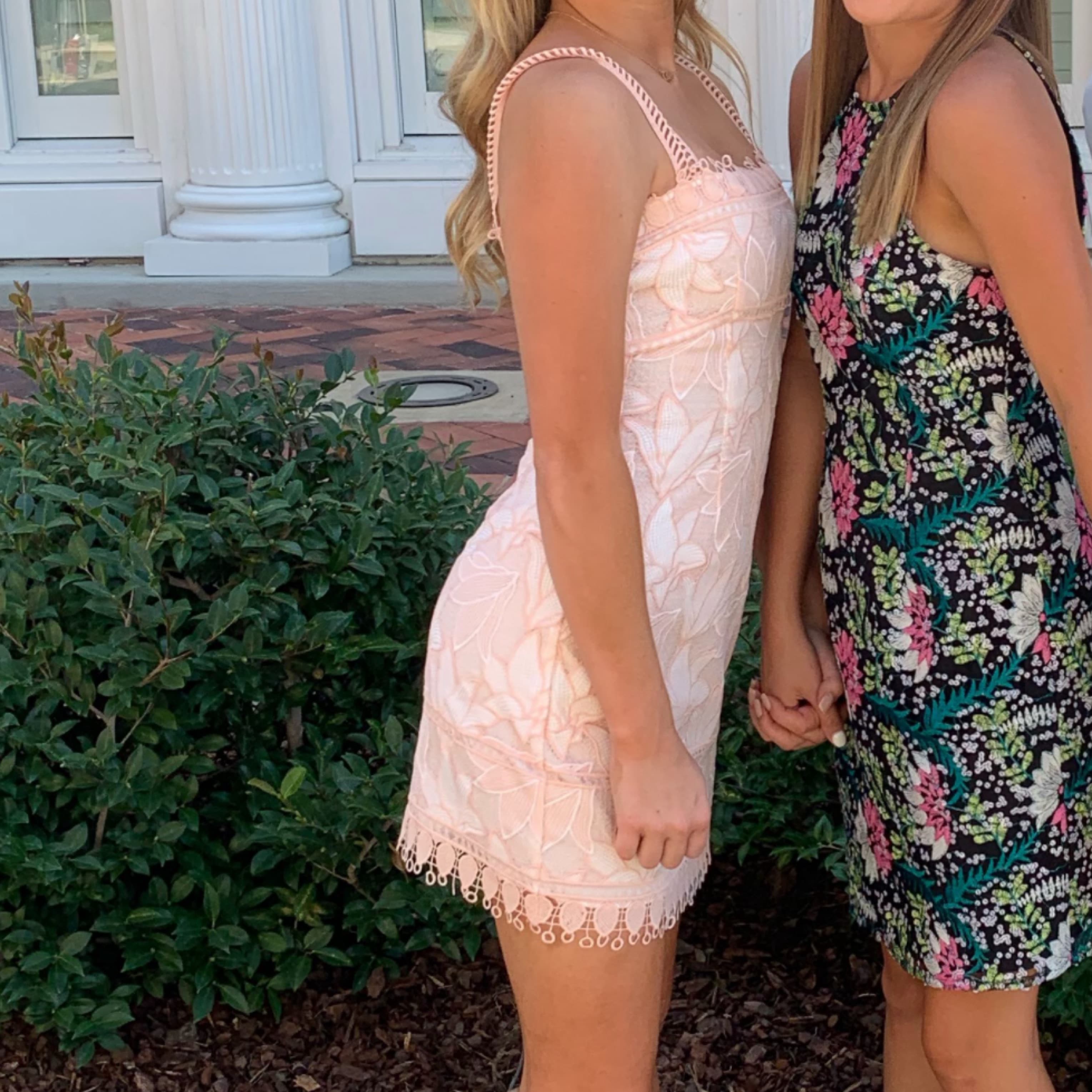 Pink And White Lace Scalloped Dress - Image 4