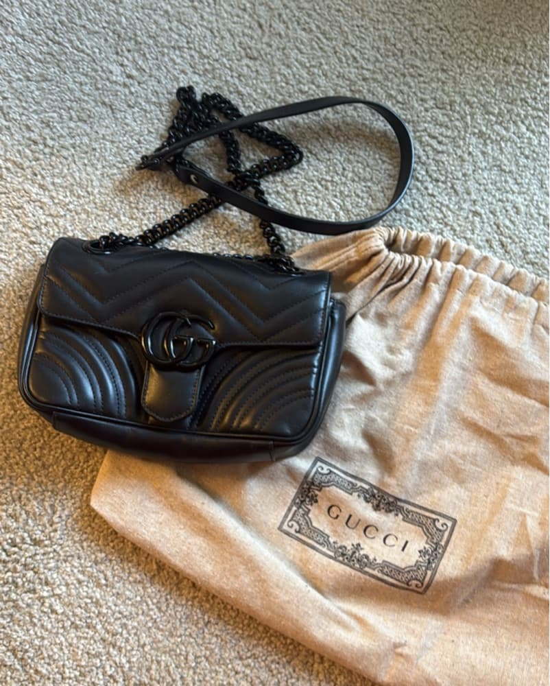 Elegant Gucci Marmont Shoulder Bag - Image 2