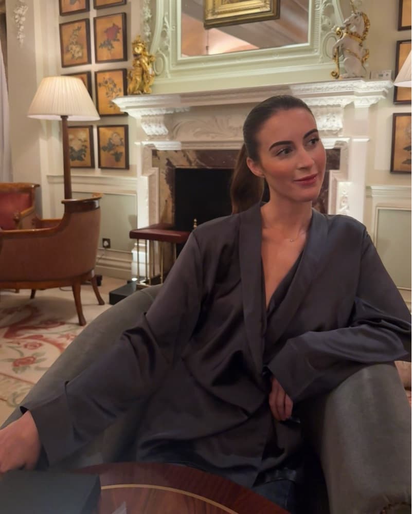 EAVES Slouch Waist Robe Top - Image 4