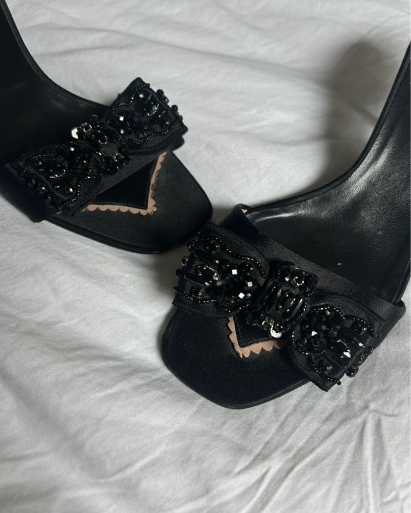 Prada Vintage Embroidered Beaded Black Silk Bow Satin Kitten Heels - Image 3