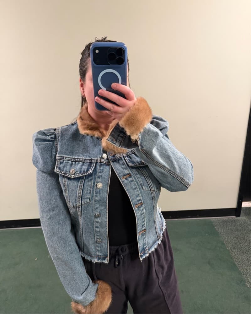 Chic Denim Jacket w Mink Sleeve Collar - Image 5