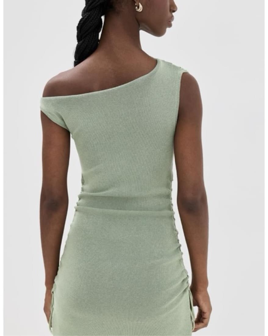 LIONESS Chic One-Shoulder Mint Dress - Image 3