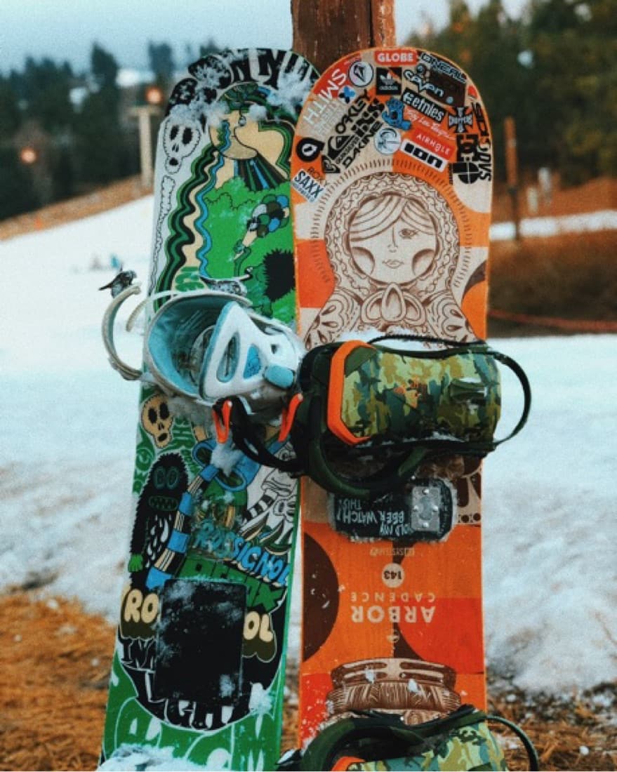Arbor 143cm Snowboard w/ Nitro Bindings - Image 1