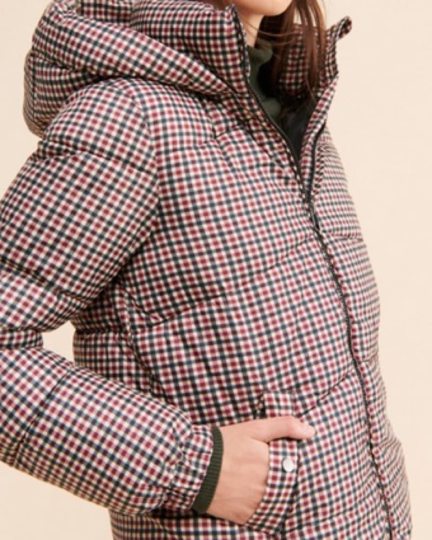 Vero Moda Plaid Puffer Jacket - Image 2