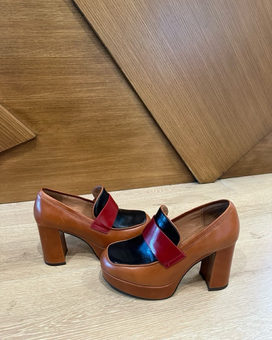 Platform Scholar Heel - Image 1