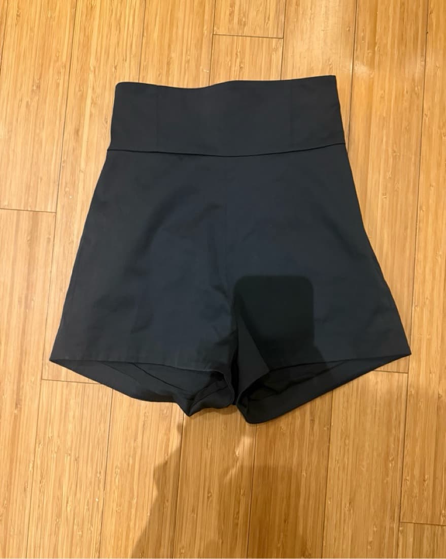 Nasty Gal Satin High-Waisted Shorts - Image 4