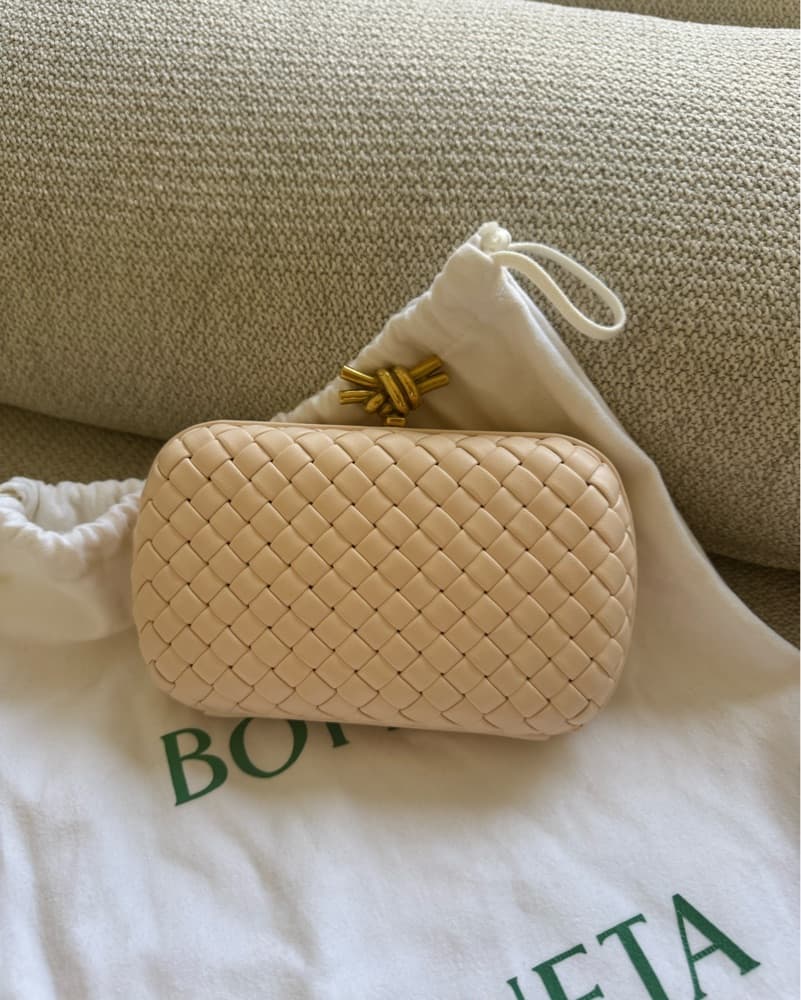 Bottega Knot Intrecciato Leather Clutch - Image 2