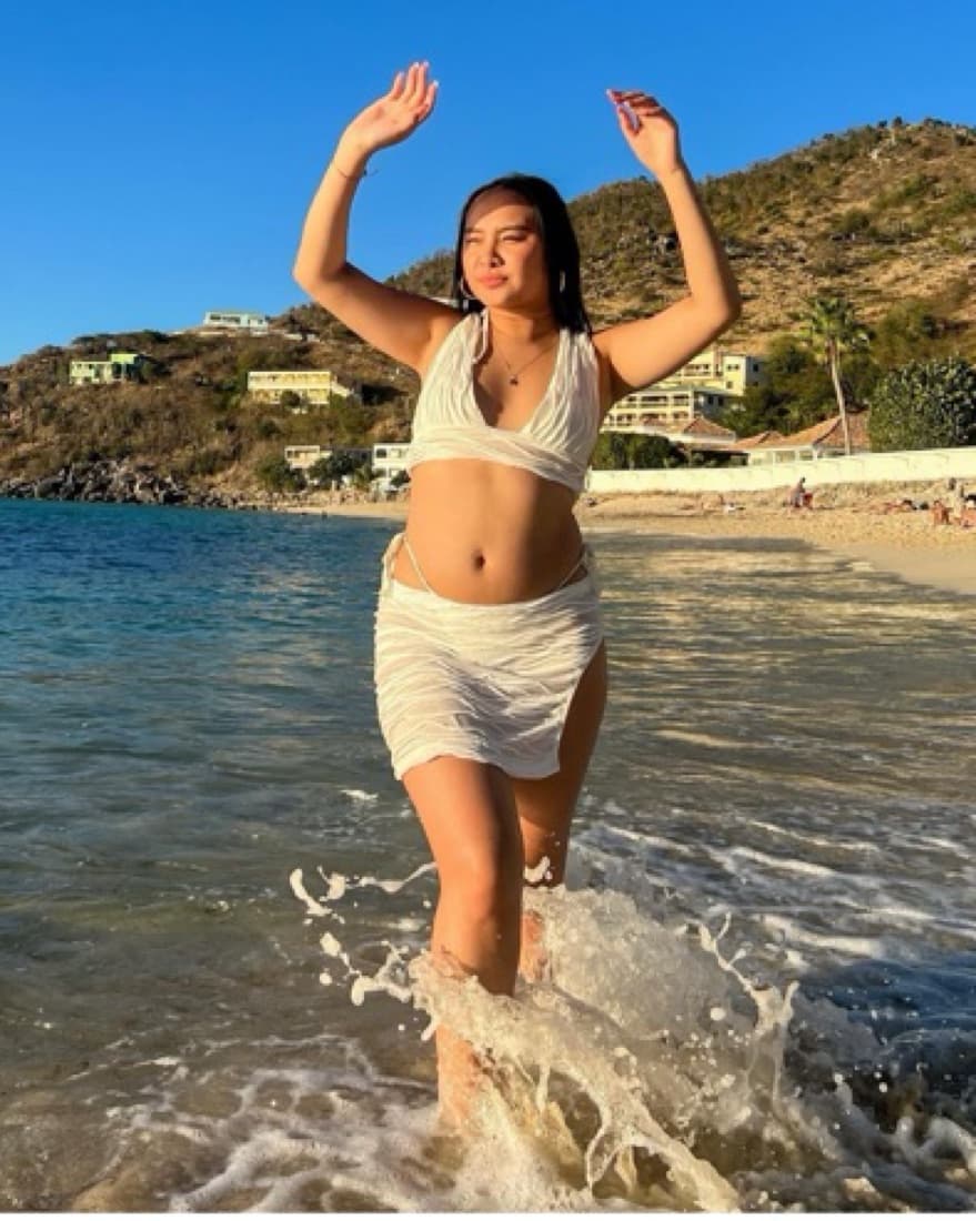 White Set l Crop Top And Skirt - Image 5