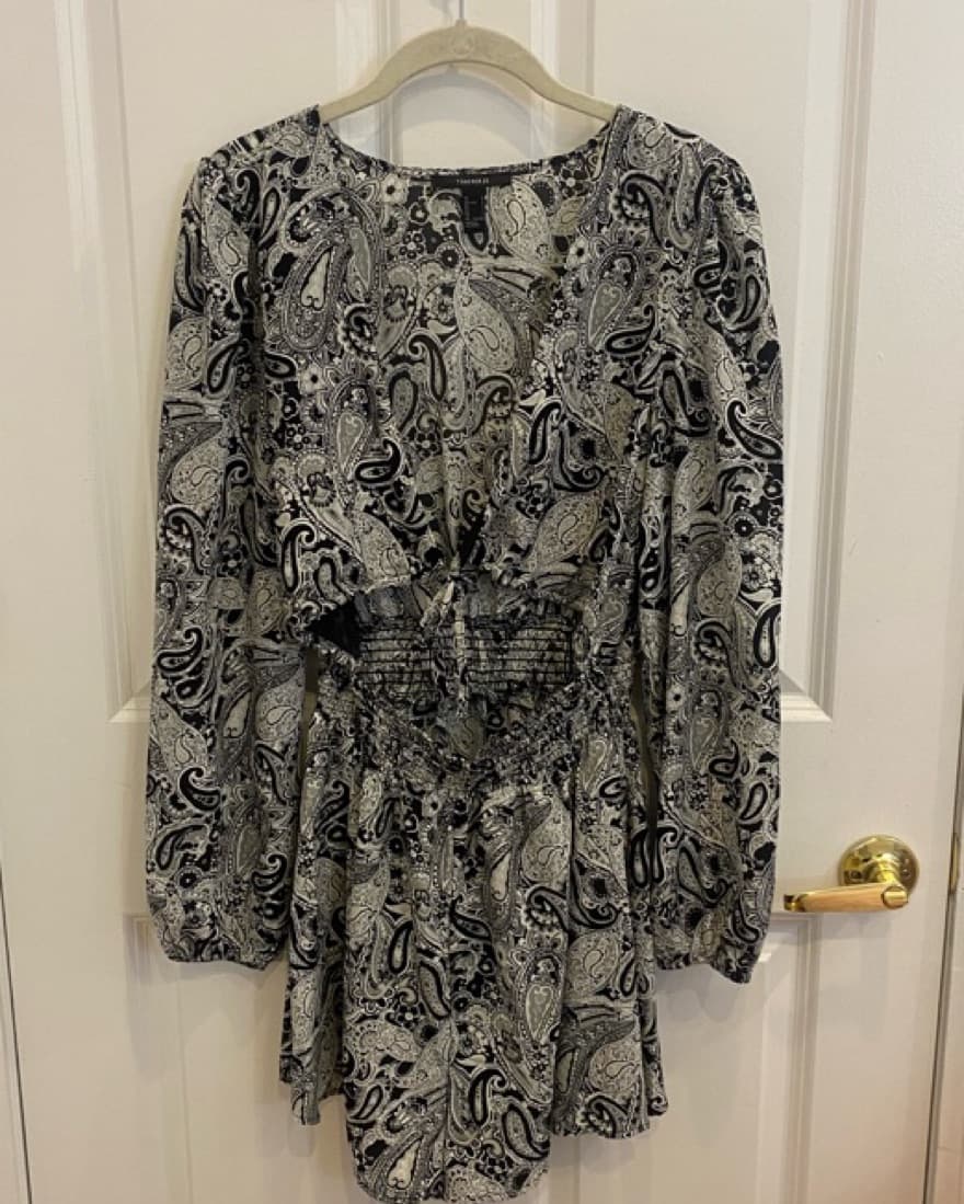 Paisley Pattern Romper - Image 3