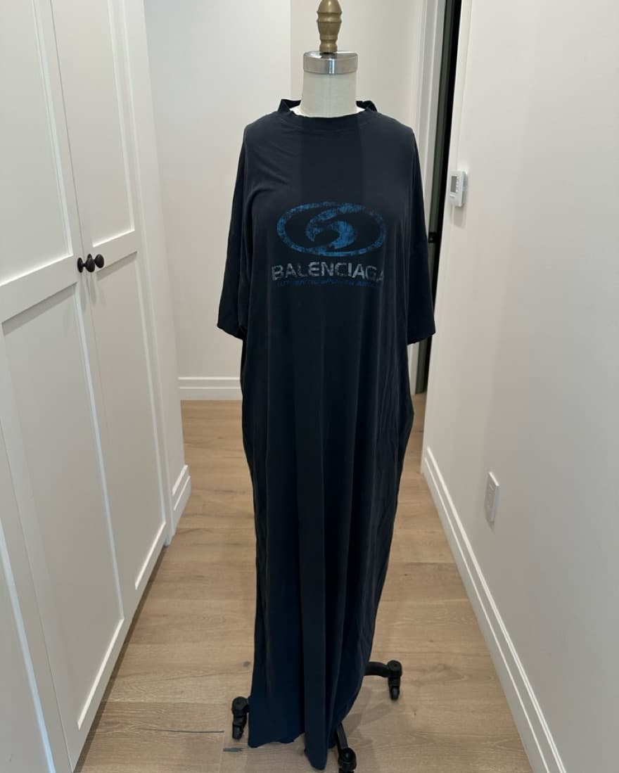 Balenciaga T-shirt Dress - Image 5