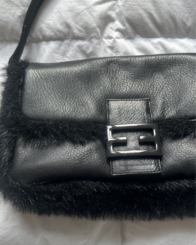 black fendi bag - Image 4