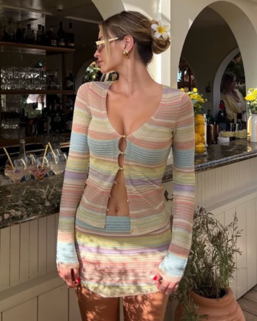 KAPRI KENDALL MINI SKIRT AND LILA CARDI - Image 1