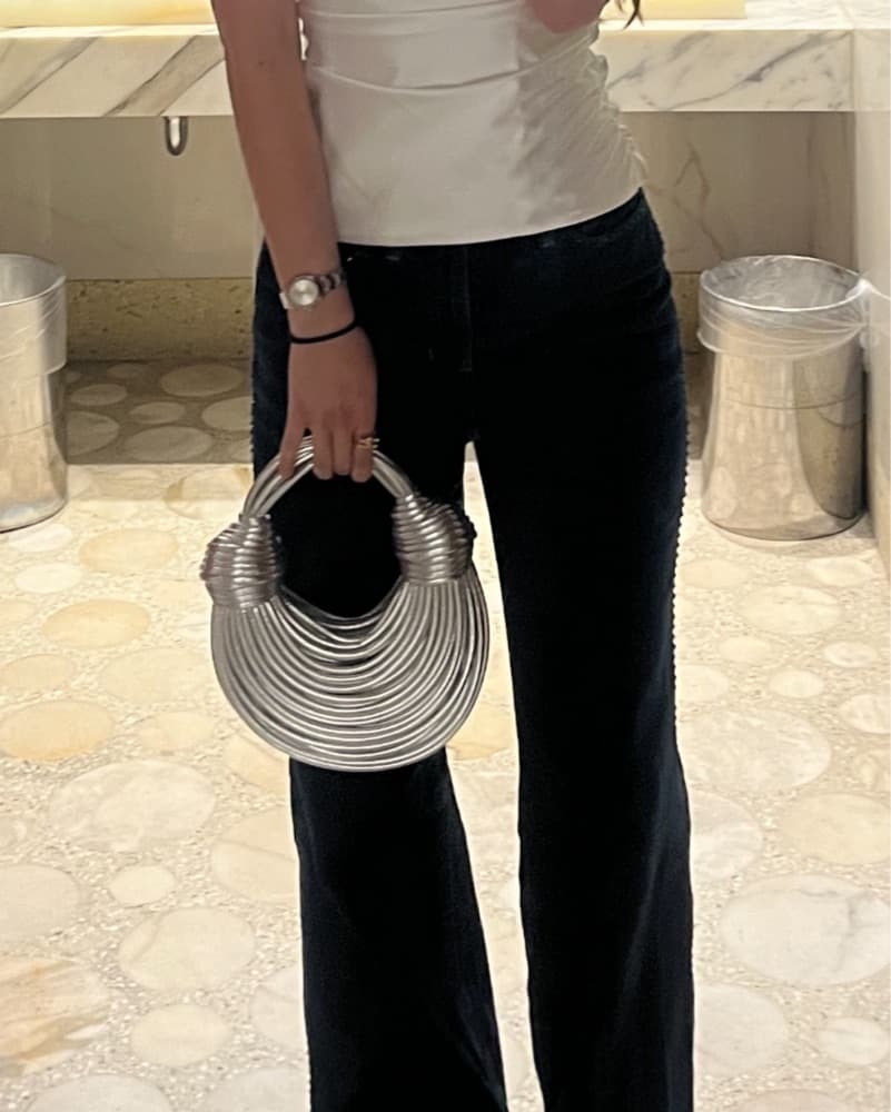 Chic Silver Handbag - Image 3