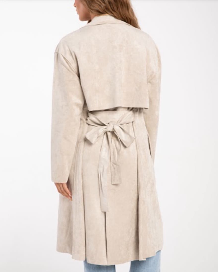 Cream suede trench coat  - Image 3