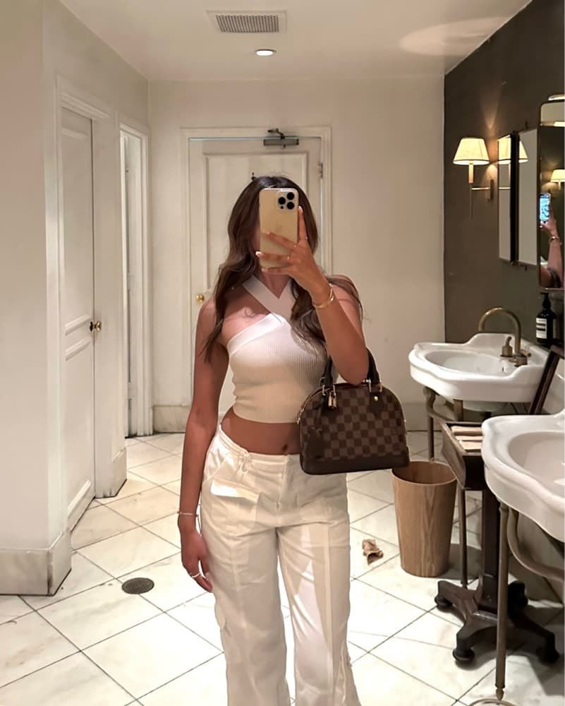 Aritzia Top  - Image 2