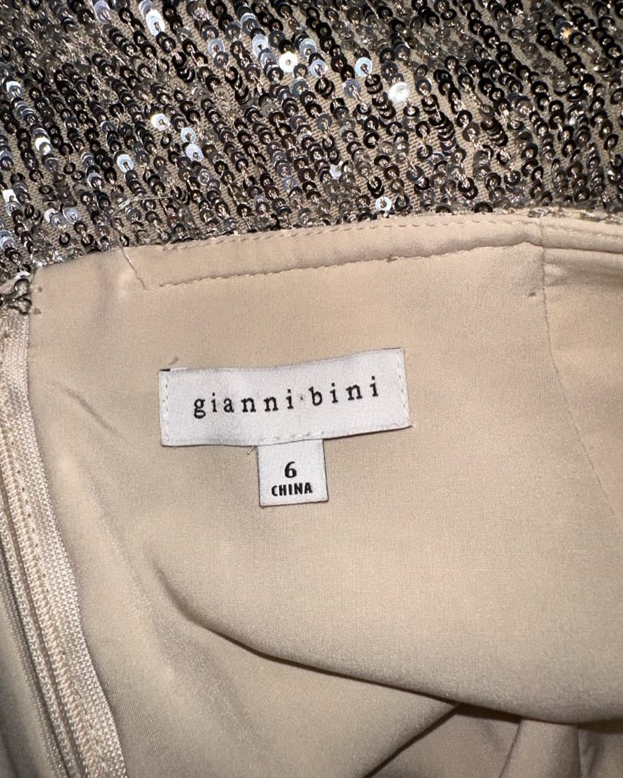 Gianni Bini Silver Sequined Draped Skirt - Image 5