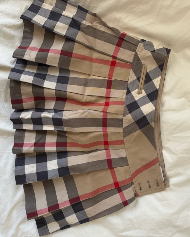 Burberry Mini Skirt - Image 5