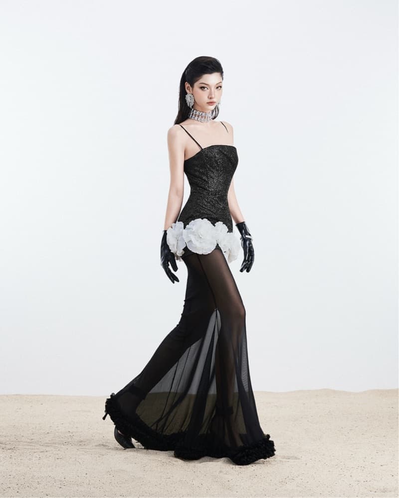Elegant Black Sequin Gown with Floral Embellishments - Image 3