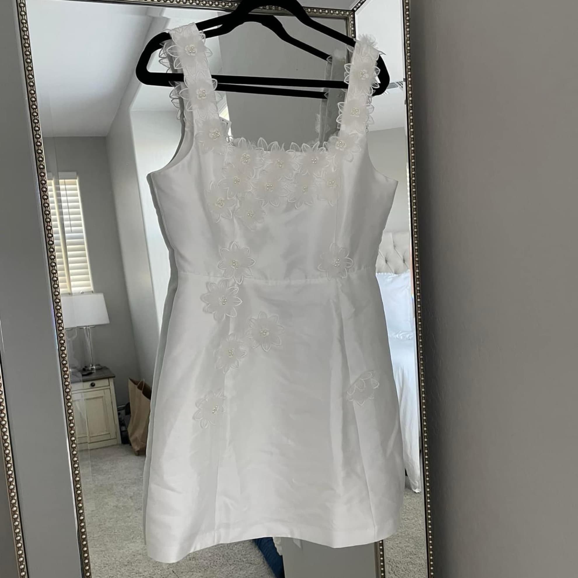 ELLIATT Elder Dress White 3D Floral - Image 3