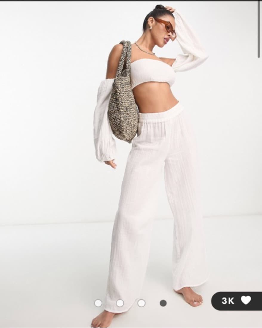 White Set  - Image 1