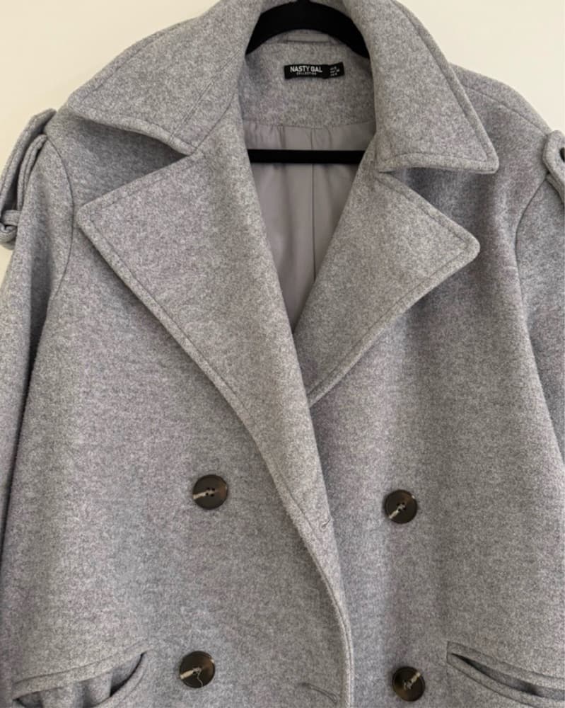 Chic Gray Wool Coat - Image 2