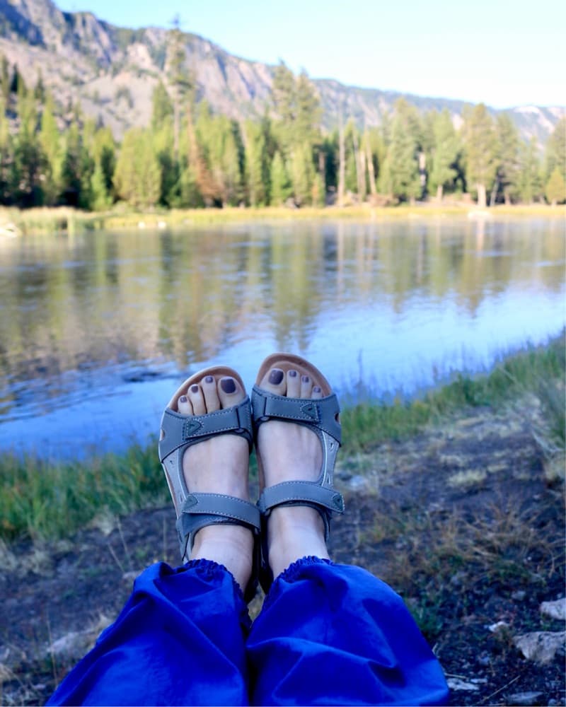Lightweight Earth Shoe Sandals - Image 1