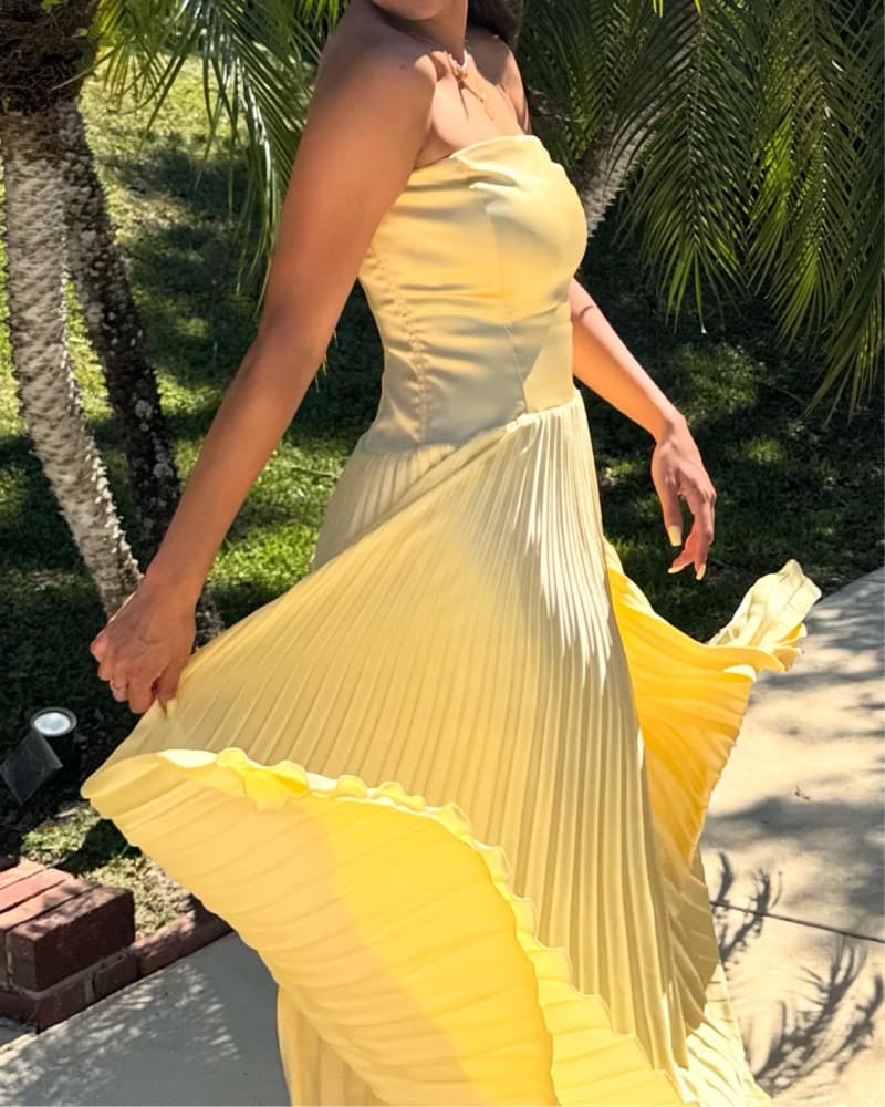 Abercrombie & Fitch Butter Yellow Dress - Image 3