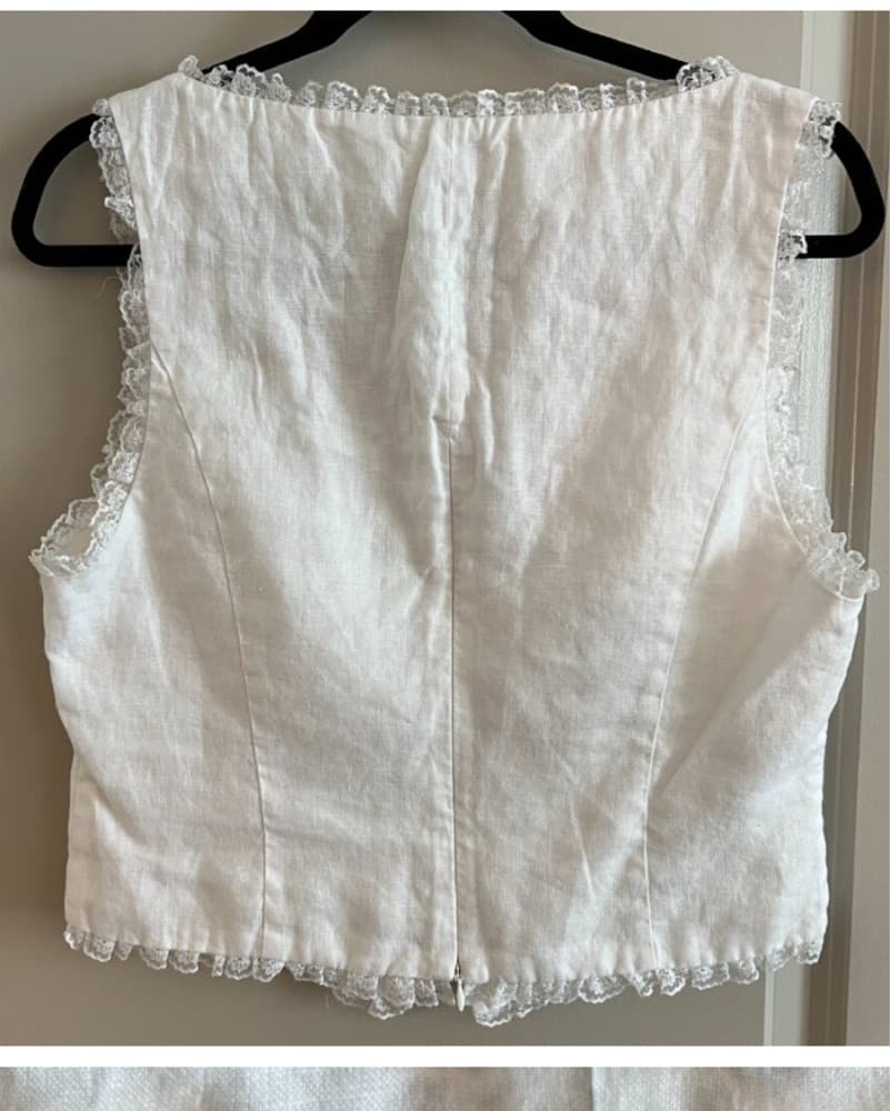 Delicate Lace-Trimmed White Top - Image 3