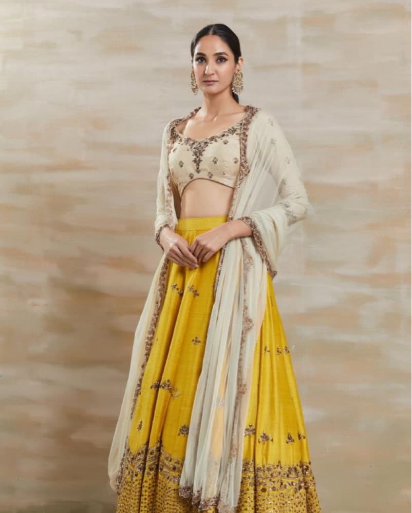 Astah Narang Lehenga  - Image 4