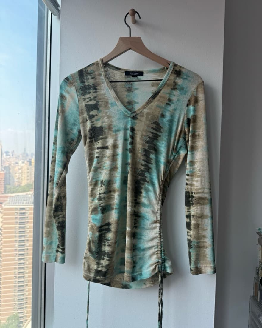 Printed Ruched Karen Kane Top - Image 2