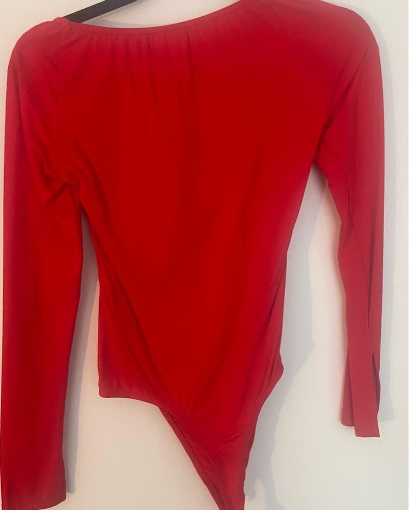 Vibrant Red Bodysuit with Plunging Neckline - Image 3