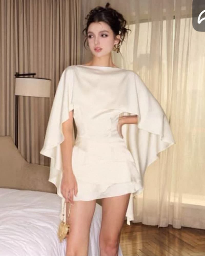 White dress with shawl - Image 1