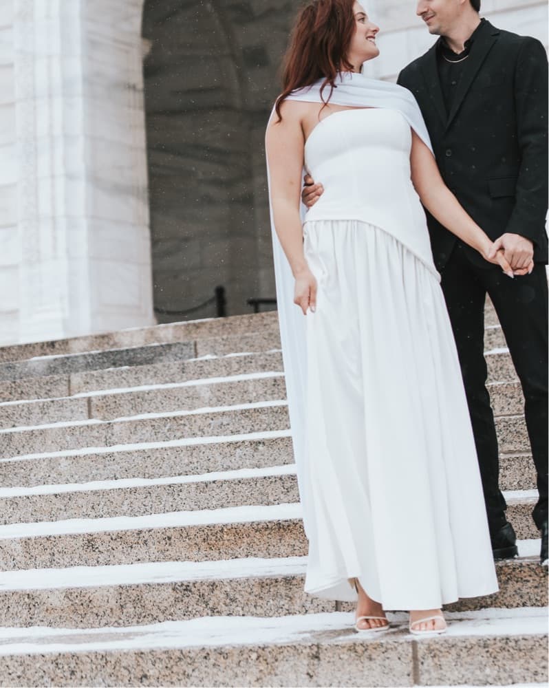 Elegant White Maxi Dress with Slit & Scarf  - Image 3