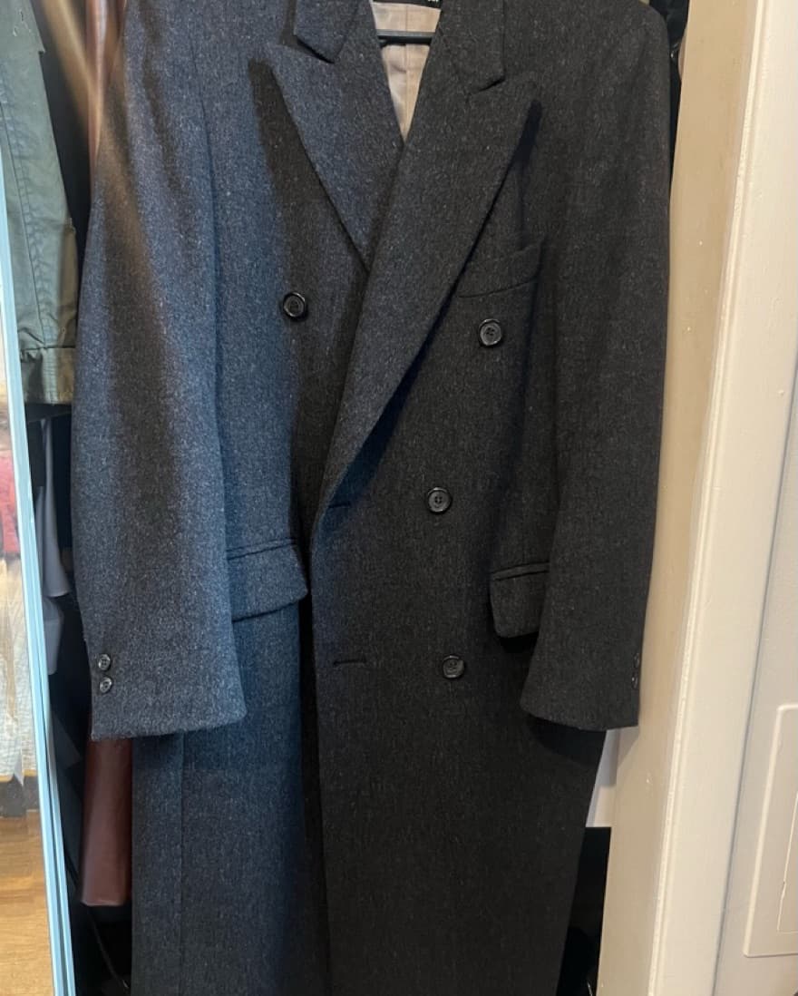 $800 Vintage Pierre Cardin Coat - Image 2