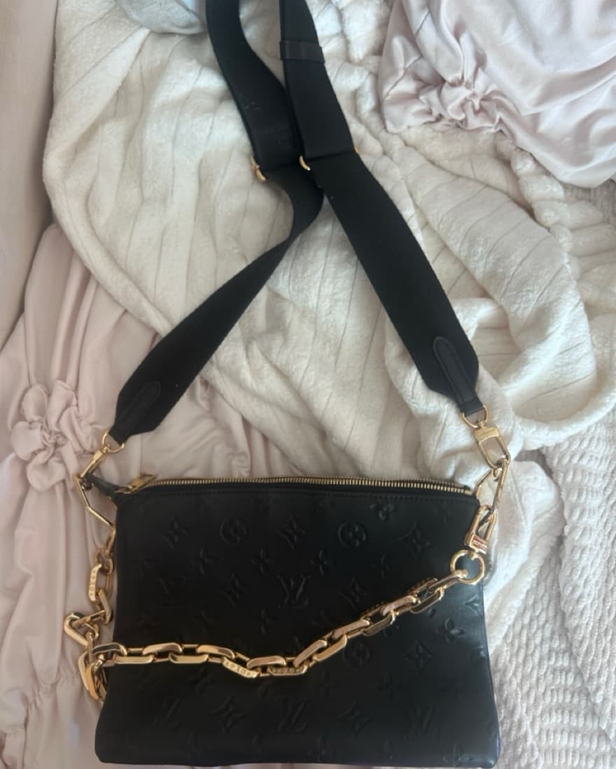 Louis Vuitton Black Leather Crossbody - Image 1