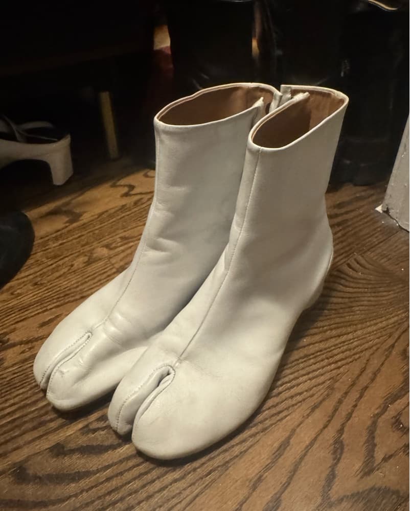 White Tabi Boots - Image 1